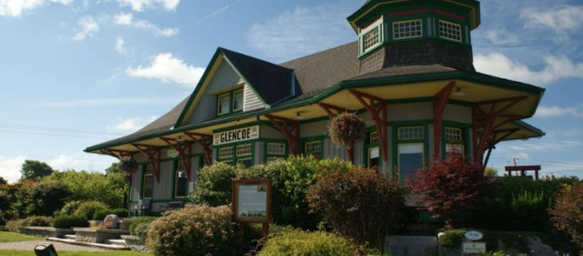 Glencoe Train Station