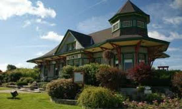 Glencoe Train Station